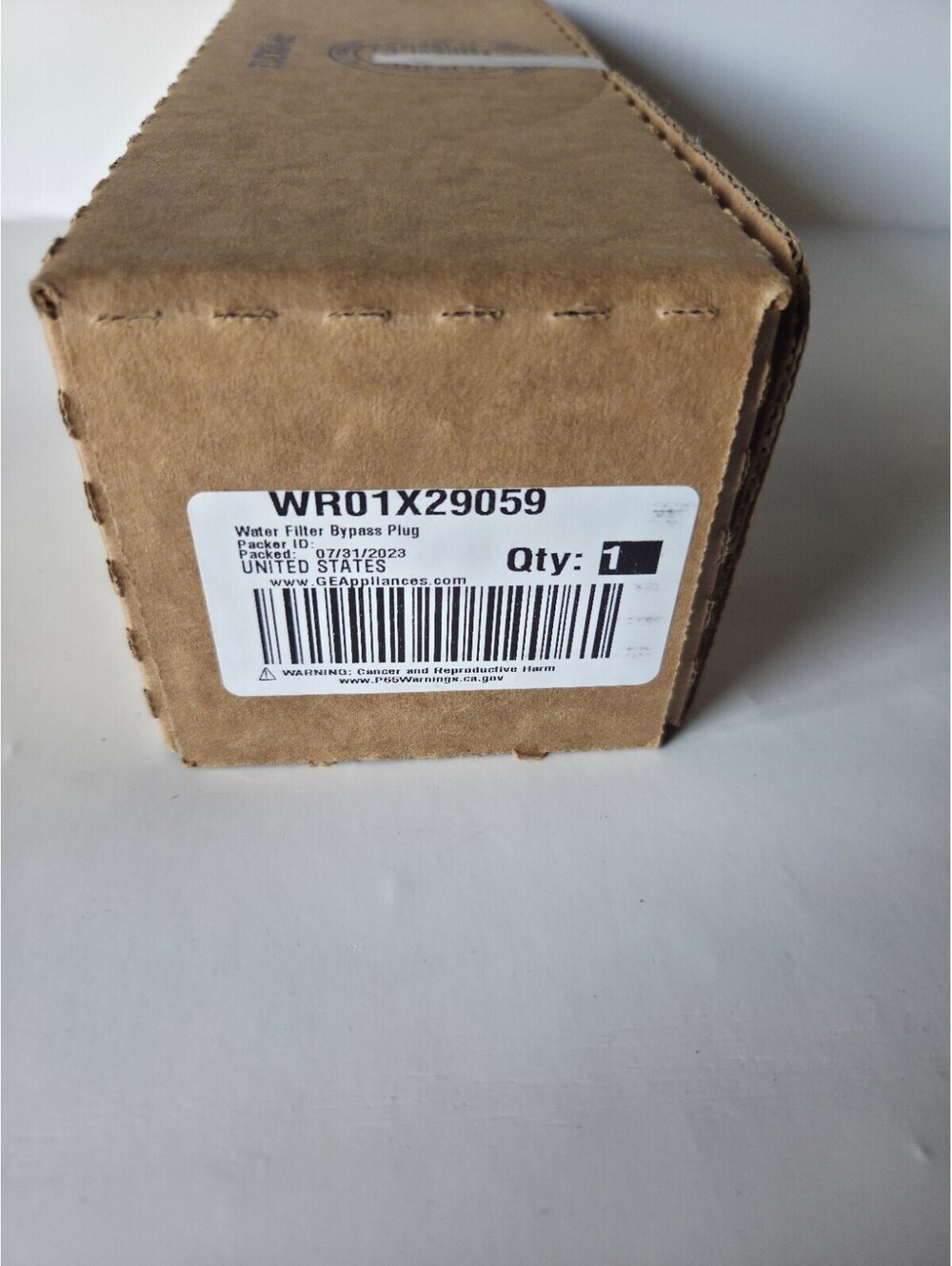 WR01X29059 : GE Refrigerator Water Filter Bypass - Genuine OEM SG2